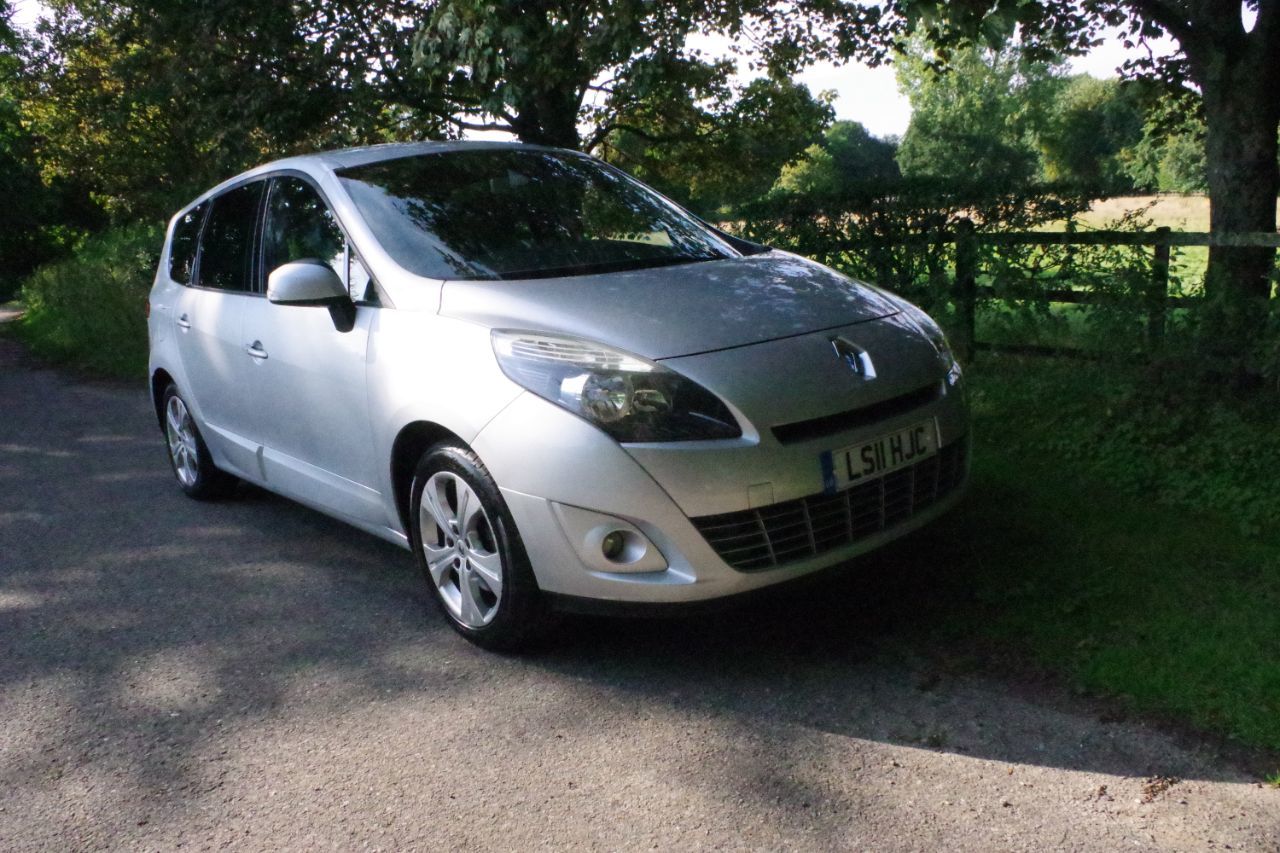 2011 Renault Grand Scenic